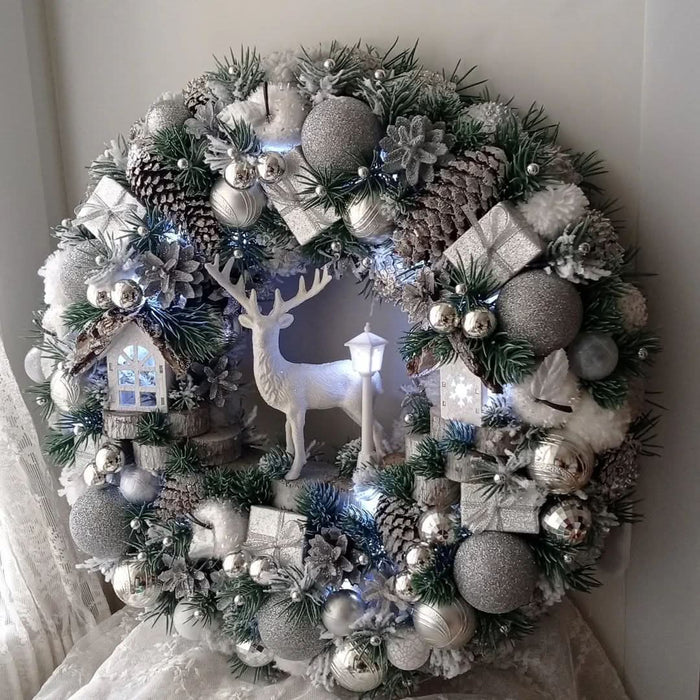 Guirlanda Natalina Luxuosa de 65 cm com LED – Brilho e Elegância para Sua Decoração