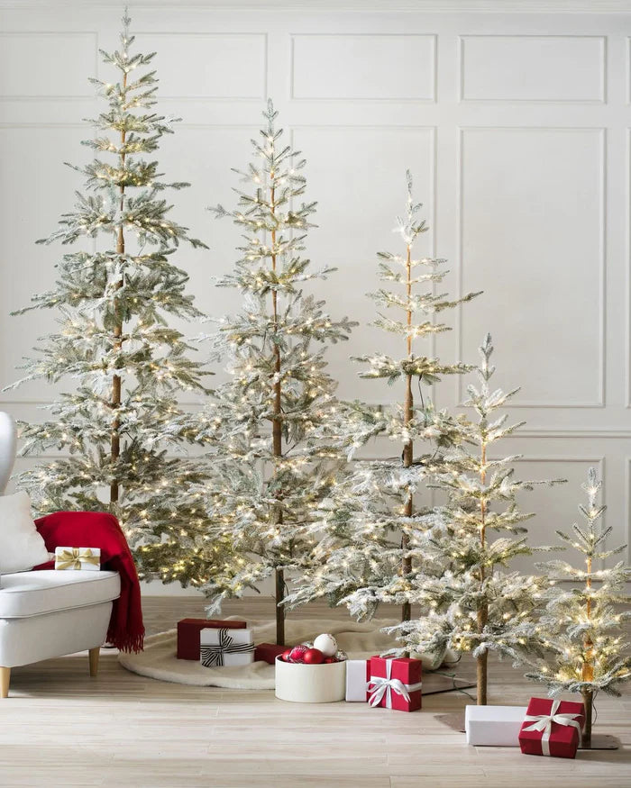 Árvore de Natal Nevada – Encanto Nevado para sua Decoração Natalina