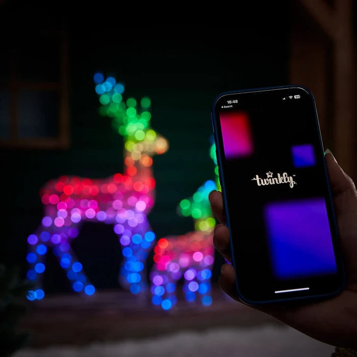 Conjunto de Renas com Iluminação LED RGB Inteligente e Controle via Wi-Fi – Inovação e Elegância para Seu Natal