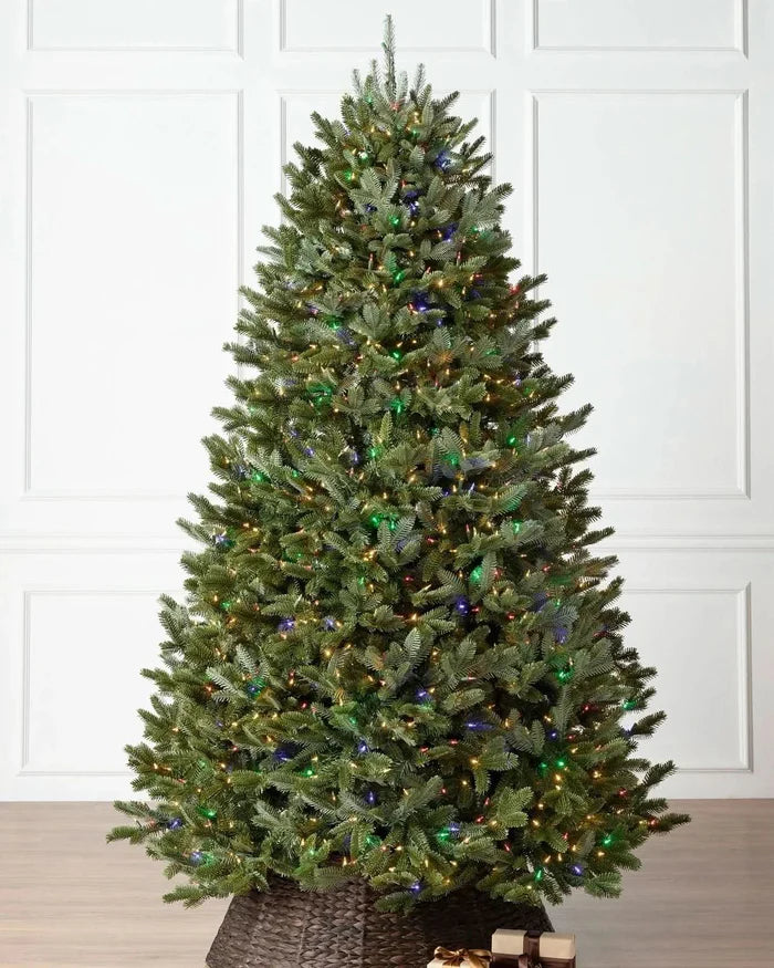 Árvore de Natal Fraser Fir com Luzes LED Coloridas e Base Metálica
