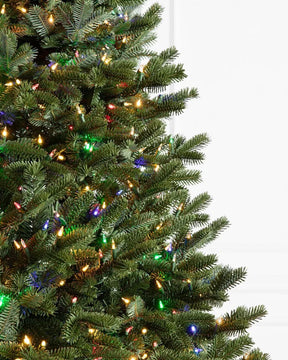 Árvore de Natal Fraser Fir com Luzes LED Coloridas e Base Metálica